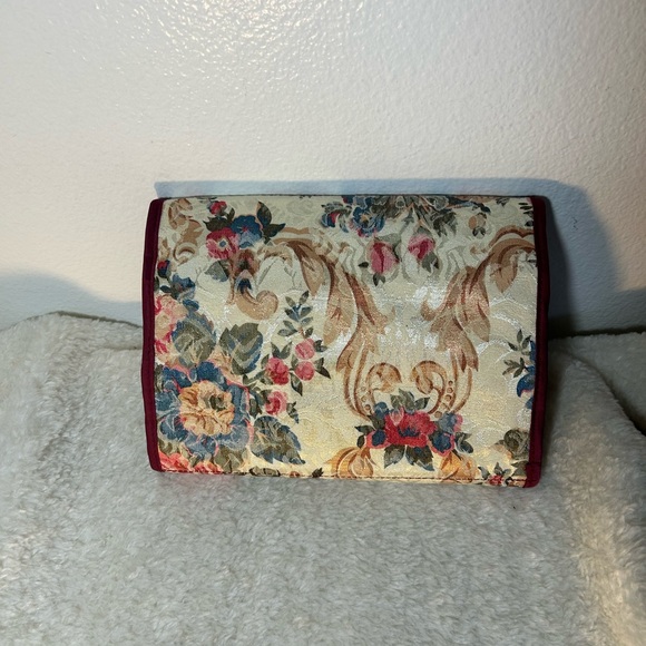PRESERVE| Floral Tapestry Clutch with Burgundy Trim - Picture 3 of 4